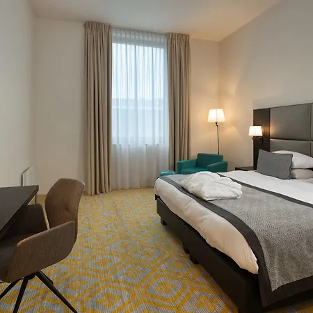 Hotel Der Valk 4*
