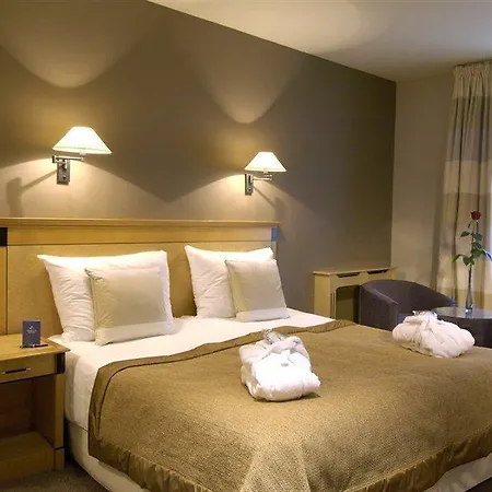 Hotel Der Valk 4*